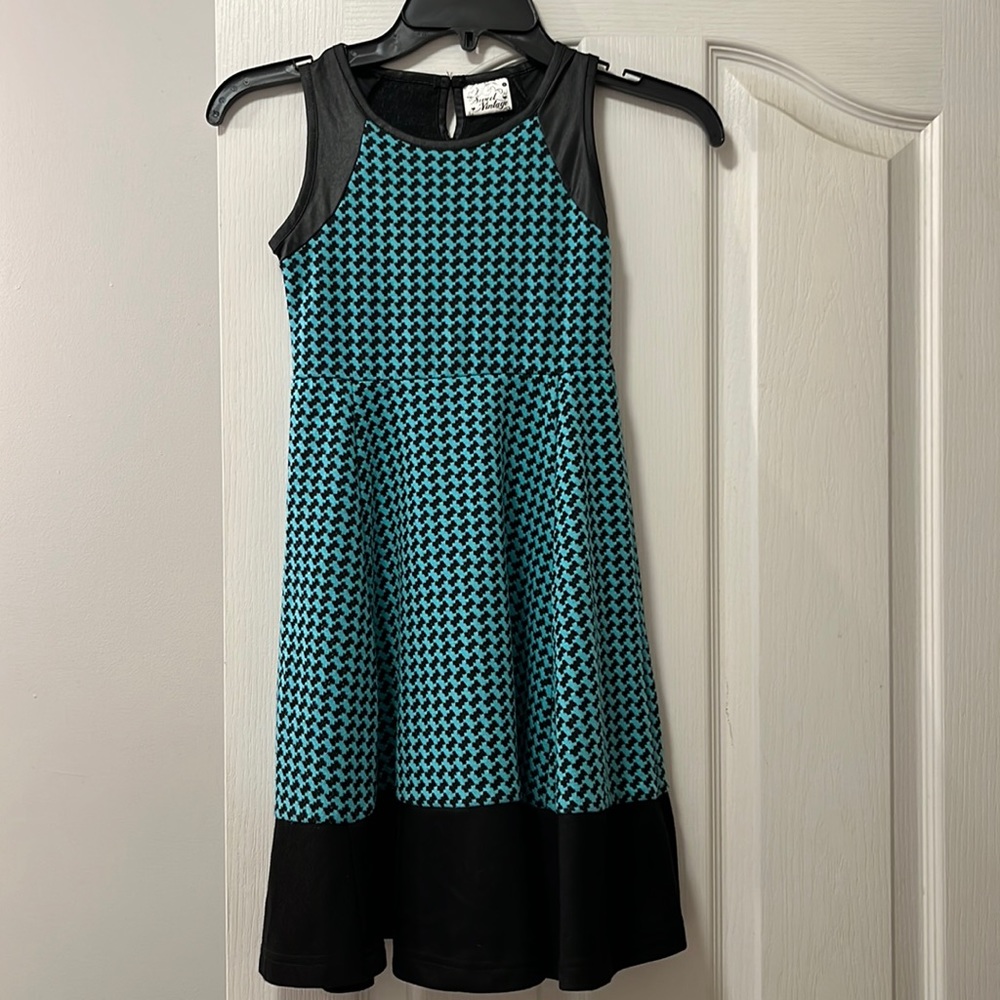 Sweet Vintage Girl’s Dress